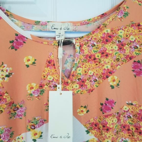 Emi & Joe Knit Top NWT Medium Peach - Picture 4 of 6
